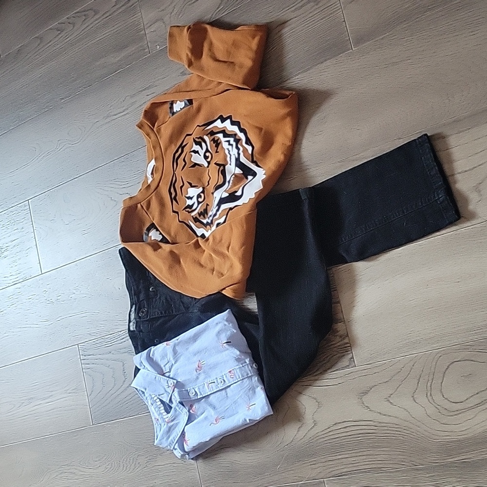 Jeans / sweater / shirt set size 6 kids great price!